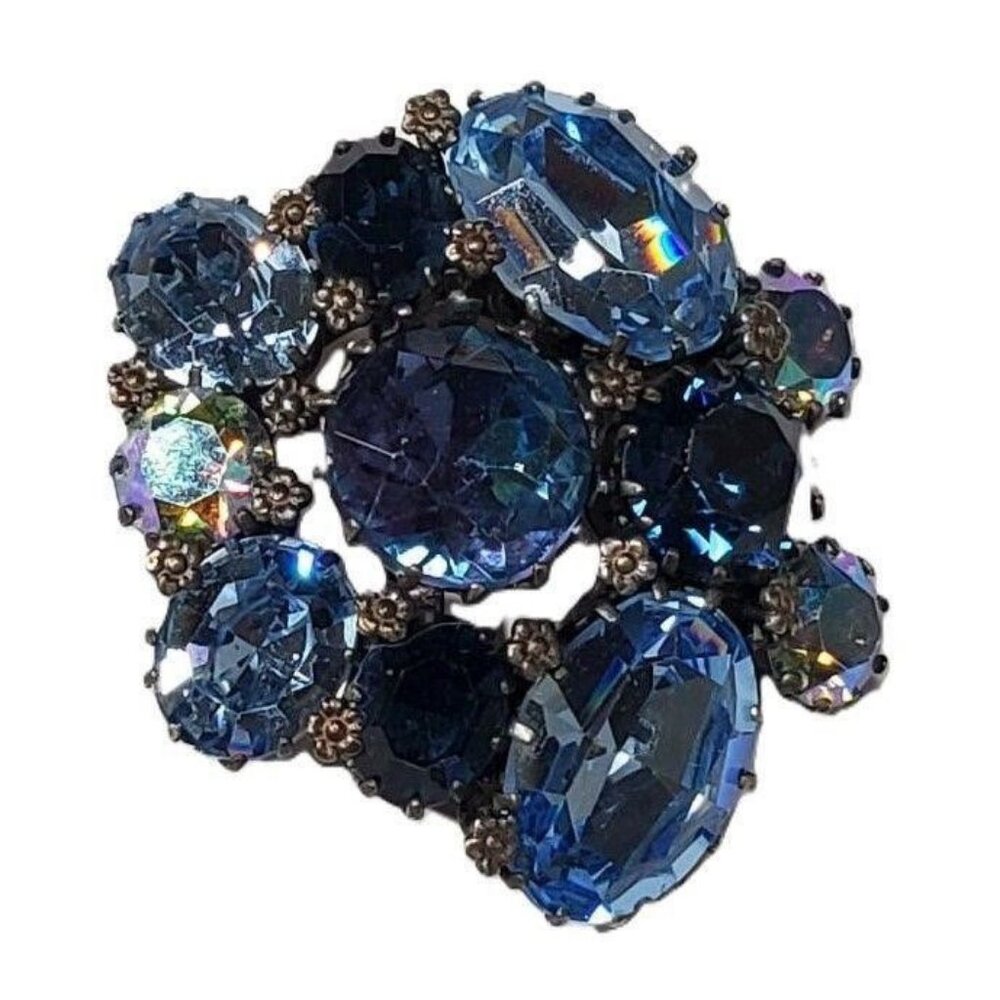 Gorgeous Vintage Made in Austria Shades of Blue Crystral Brooch / Pin